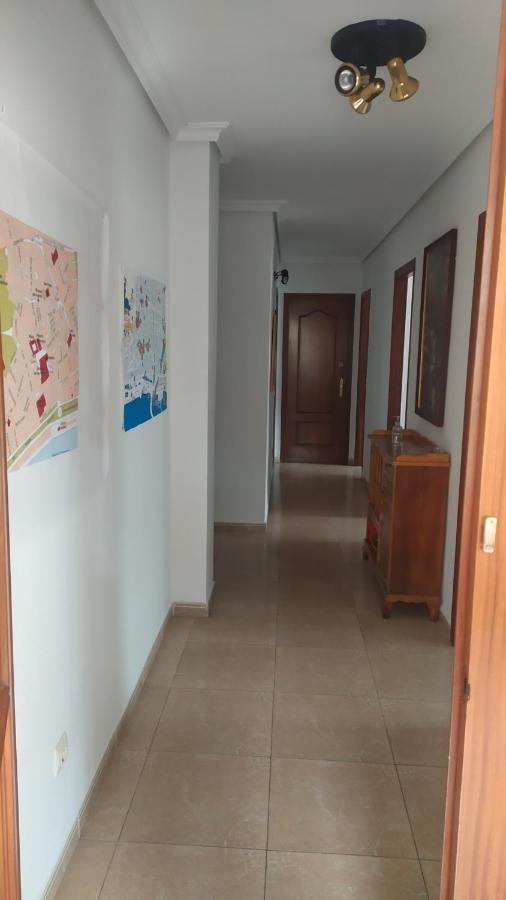Habitaciones En Frente Del Puerto Альмерия Экстерьер фото